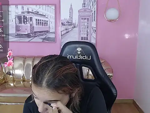 mia foster t online show from 11-06-25, 12:50