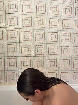 Snapshot of looloopaul chatting on 02-24-26, 04:27 looloopaul online show from 02-24-26, 04:27