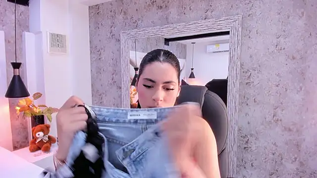 Snapshot of Vanessa_Rain_ chatting on 02-09-26, 07:40 Vanessa Rain online show from 02-09-26, 07:40