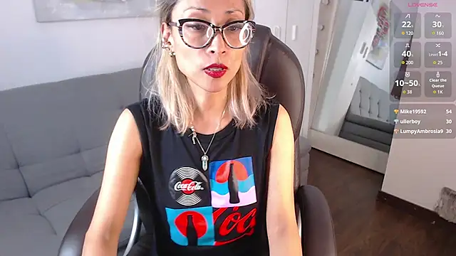 alexia james  online show from 03-23-26, 08:13