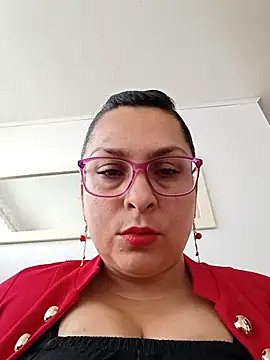 Snapshot of pilar_11-84 chatting on 10-06-25, 07:00 pilar 11-84 online show from 10-06-25, 07:00