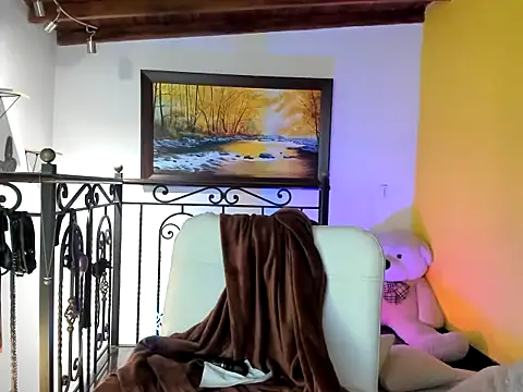 Zulyhenao online show from 11-17-25, 11:54