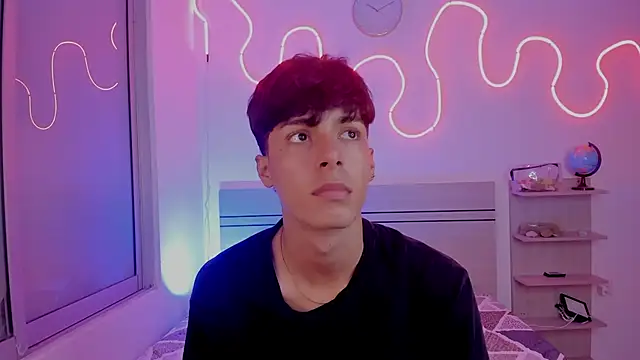 luccas ferreira online show from 11-26-25, 08:21