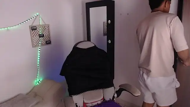 Dylan horny online show from 10-09-25, 12:47