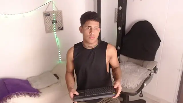 Dylan horny online show from 10-10-25, 01:32