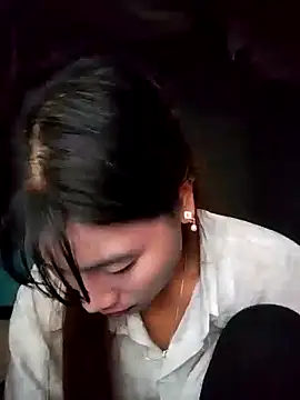 Snapshot of sukanaka99 chatting on 11-11-25, 12:21 sukanaka99 online show from 11-11-25, 12:21