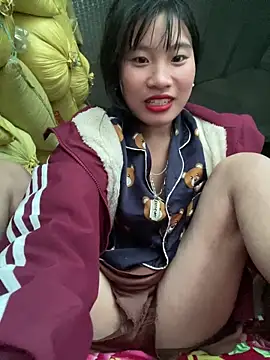 Snapshot of sukanaka99 chatting on 02-10-26, 01:10 sukanaka99 online show from 02-10-26, 01:10