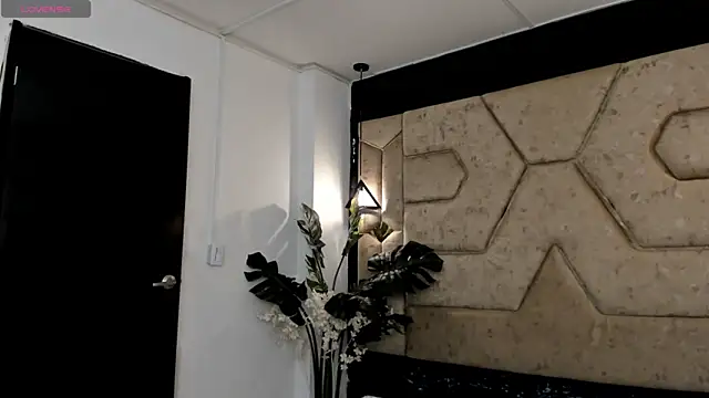 Snapshot of Julieta_Slav3 chatting on 06-19-26, 09:29 Julieta Slav3 online show from 06-19-26, 09:29