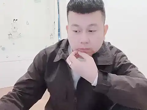 Snapshot of dachui_168 chatting on 11-19-25, 01:11 dachui 168 online show from 11-19-25, 01:11