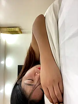 Snapshot of Noen_22 chatting on 10-08-25, 08:50 Noen 22 online show from 10-08-25, 08:50