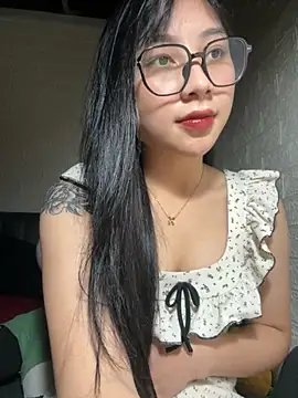 Linh5790 online show from 10-16-25, 03:24