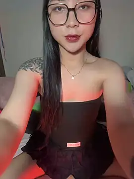Linh5790 online show from 10-31-25, 07:42