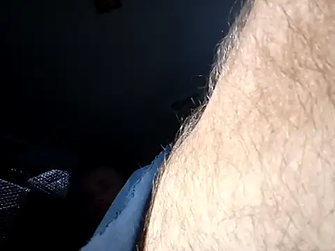 Snapshot of LetMeLiqU chatting on 10-19-25, 11:44 LetMeLiqU online show from 10-19-25, 11:44