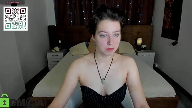 Snapshot of Sara_Frayer chatting on 11-30-25, 01:09 Sara Frayer online show from 11-30-25, 01:09