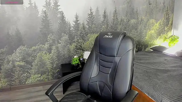 Snapshot of Sara_Frayer chatting on 12-01-25, 01:10 Sara Frayer online show from 12-01-25, 01:10