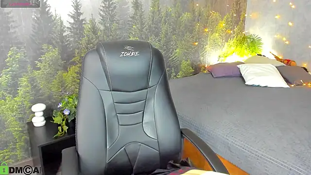 Snapshot of Sara_Frayer chatting on 01-10-26, 01:07 Sara Frayer online show from 01-10-26, 01:07