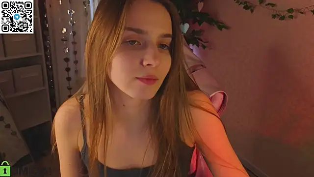 Snapshot of L1na_Reeds chatting on 02-20-26, 06:26 L1na Reeds online show from 02-20-26, 06:26