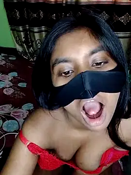 hottywife-03 online show from 05-10-26, 01:11