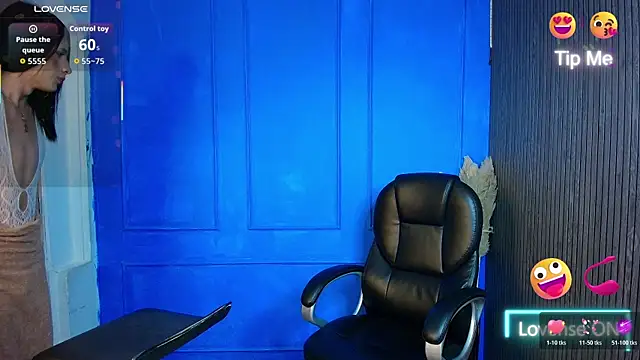 Nikki Vesper online show from 07-09-26, 04:16