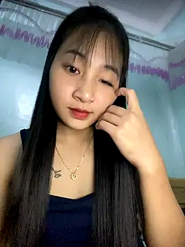 Snapshot of banlinh004 chatting on 10-10-25, 02:27 banlinh004 online show from 10-10-25, 02:27