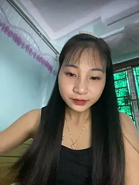 Snapshot of banlinh004 chatting on 10-14-25, 08:59 banlinh004 online show from 10-14-25, 08:59