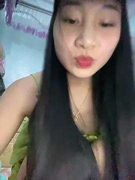Snapshot of banlinh004 chatting on 11-02-25, 02:30 banlinh004 online show from 11-02-25, 02:30