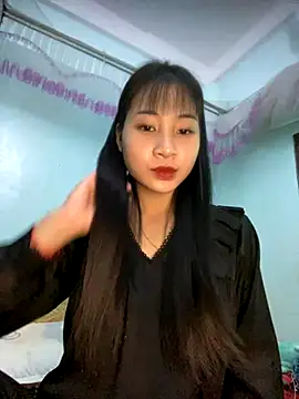 Snapshot of banlinh004 chatting on 11-12-25, 05:19 banlinh004 online show from 11-12-25, 05:19