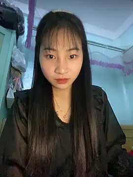 Snapshot of banlinh004 chatting on 11-23-25, 09:20 banlinh004 online show from 11-23-25, 09:20