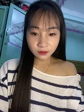 Snapshot of banlinh004 chatting on 02-03-26, 02:44 banlinh004 online show from 02-03-26, 02:44