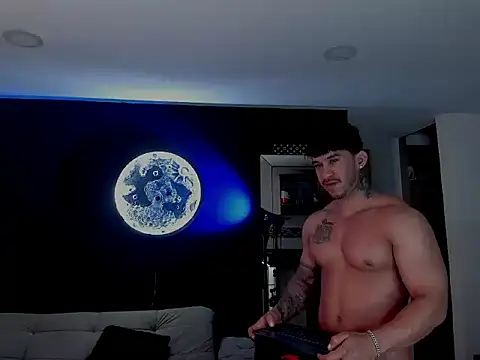 Snapshot of Dammianmiller chatting on 03-24-26, 06:13 Dammianmiller online show from 03-24-26, 06:13