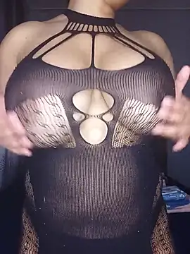 Sultrytits6 online show from 07-20-26, 11:07