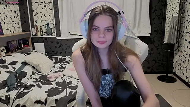 Snapshot of xAlisontiny chatting on 03-07-26, 08:50 xAlisontiny online show from 03-07-26, 08:50