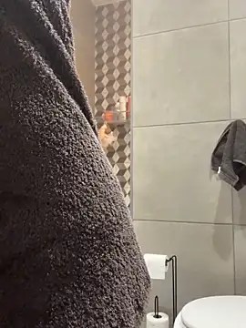 Snapshot of bebecita_x chatting on 12-19-25, 08:38 bebecita x online show from 12-19-25, 08:38