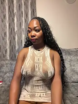 Snapshot of cocoluvx chatting on 02-27-26, 02:00 cocoluvx online show from 02-27-26, 02:00