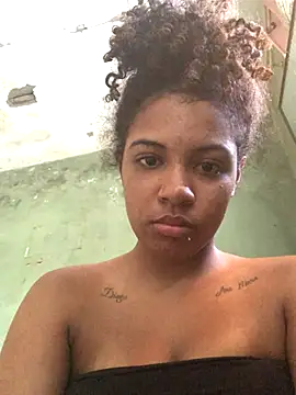 Snapshot of Lorennapires chatting on 01-08-26, 06:54 Lorennapires online show from 01-08-26, 06:54