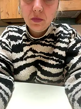 Daiana Andra online show from 10-07-25, 08:06