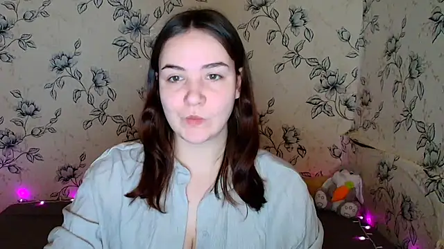 Snapshot of OliviaMontgommery chatting on 03-24-26, 12:43 OliviaMontgommery online show from 03-24-26, 12:43