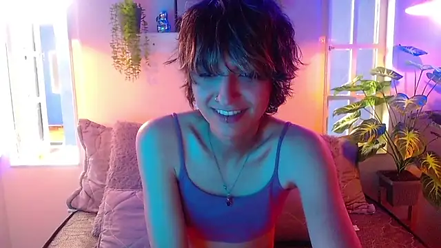 Snapshot of noellee__ chatting on 10-07-25, 01:41 noellee online show from 10-07-25, 01:41