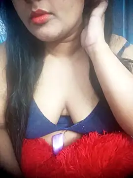 Snapshot of Money000000 chatting on 10-17-25, 12:30 Money000000 online show from 10-17-25, 12:30