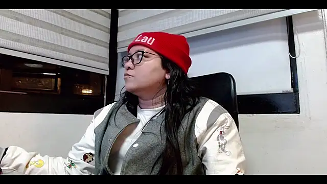 Xander Taylor  online show from 10-25-25, 04:20