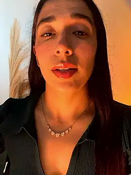 Snapshot of SabrinaEvanss_ chatting on 06-11-26, 07:01 SabrinaEvanss online show from 06-11-26, 07:01