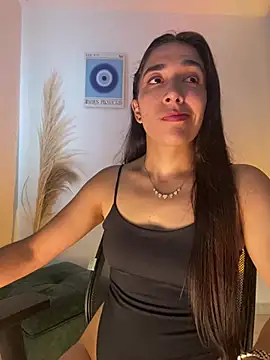 SabrinaEvanss  online show from 06-26-26, 08:02