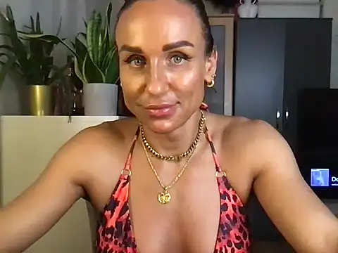 GluteQueenE online show from 11-13-25, 07:35