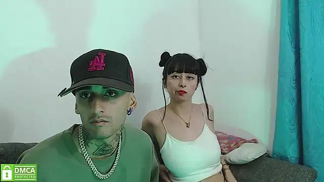 Snapshot of sombralovers chatting on 10-08-25, 01:36 sombralovers online show from 10-08-25, 01:36