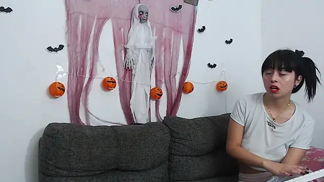 Snapshot of sombralovers chatting on 10-27-25, 02:54 sombralovers online show from 10-27-25, 02:54