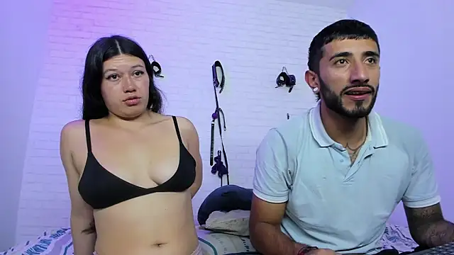 Snapshot of sofiandnick_smith chatting on 12-19-25, 02:29 sofiandnick smith online show from 12-19-25, 02:29