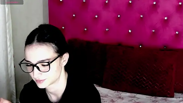 KimmySprinkles online show from 10-10-25, 07:24