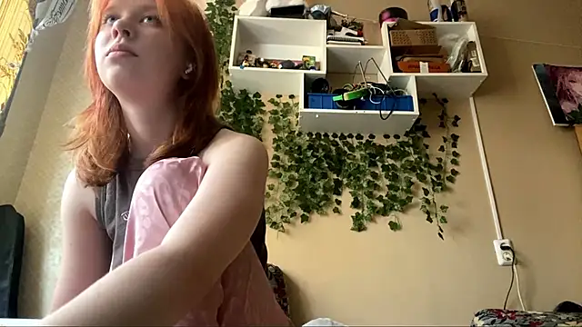 AnitaVanruiten online show from 10-06-25, 06:44