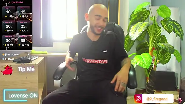 Snapshot of 2_fire chatting on 11-26-25, 07:48 2 fire online show from 11-26-25, 07:48