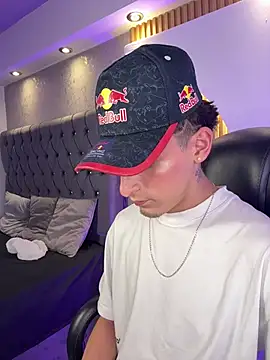 MateoMitchell online show from 04-30-26, 04:19